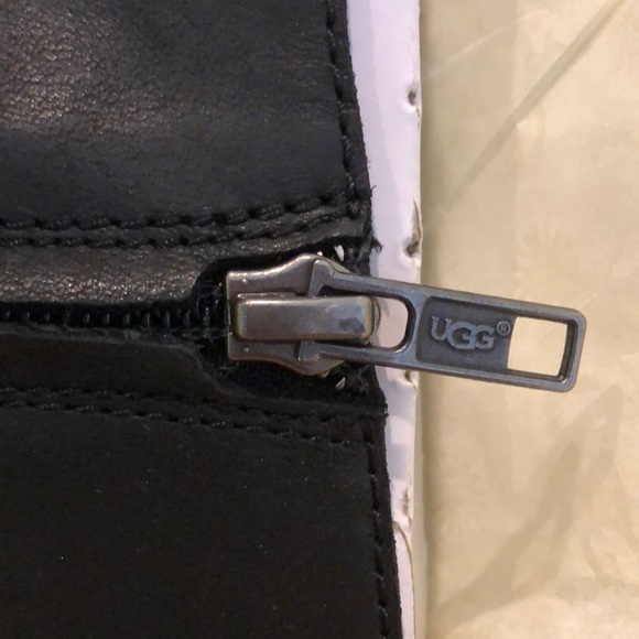 *NWT* Valencia Peep Toe Black Leather Ugg Shoes - Picture 8 of 8